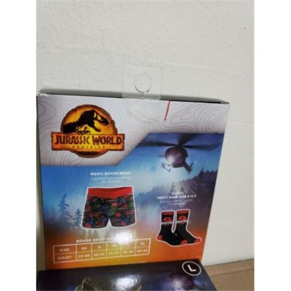 Jurassic World Men's Boxer Briefs & Socks Set  Elastic Waistband Comfortable Fit - Picture 5 of 8